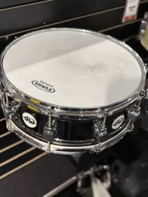 DW 5.5x14 Black Nickel Over Brass Snare 2